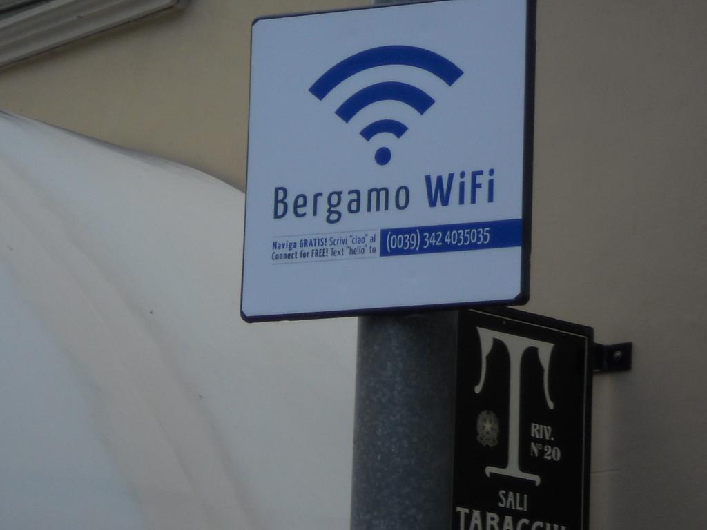 Apartamento Al Centro Storico Bérgamo Exterior foto
